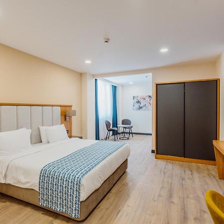 Best Western Plus באטומי מראה חיצוני תמונה