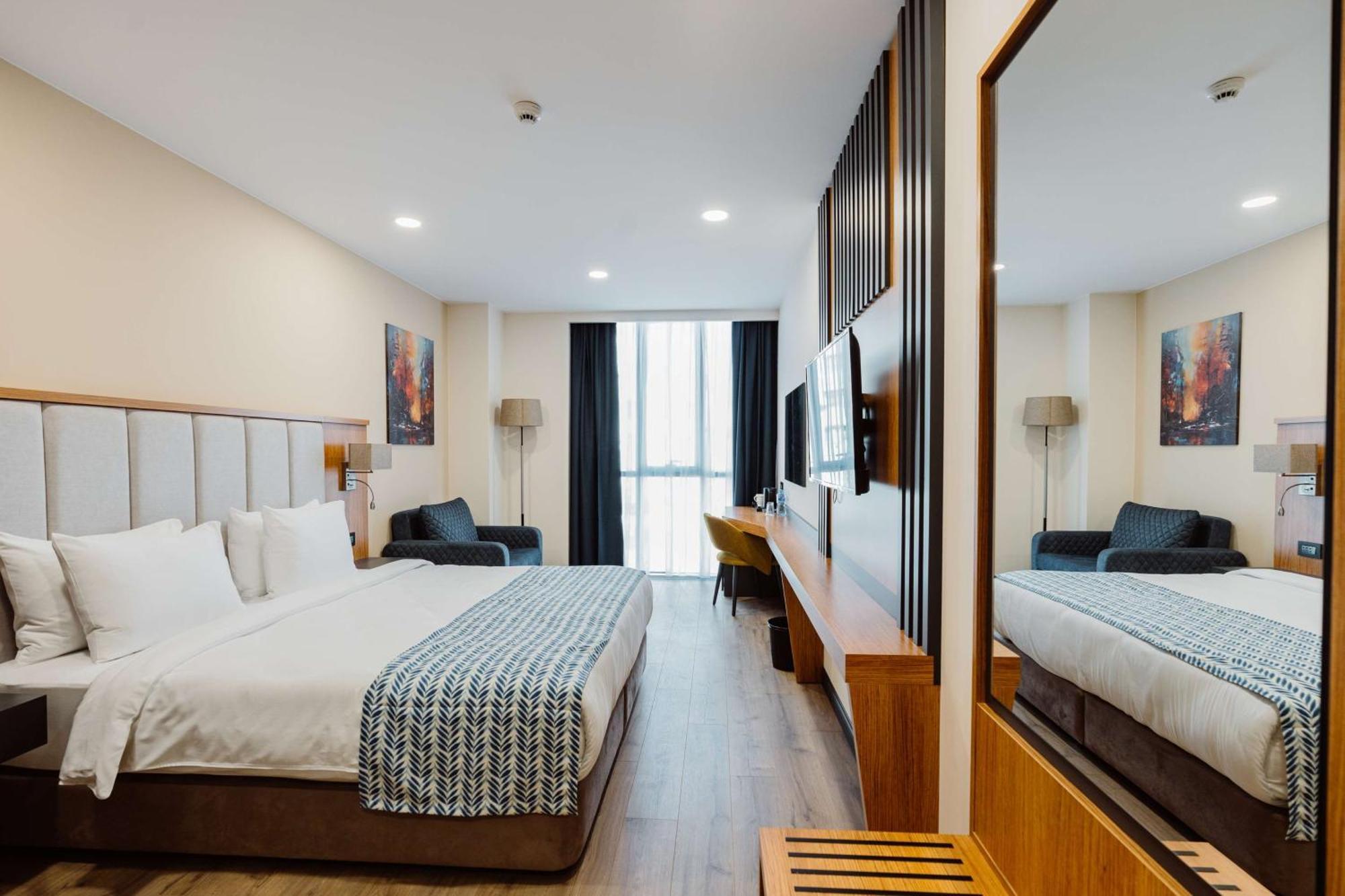 Best Western Plus באטומי מראה חיצוני תמונה
