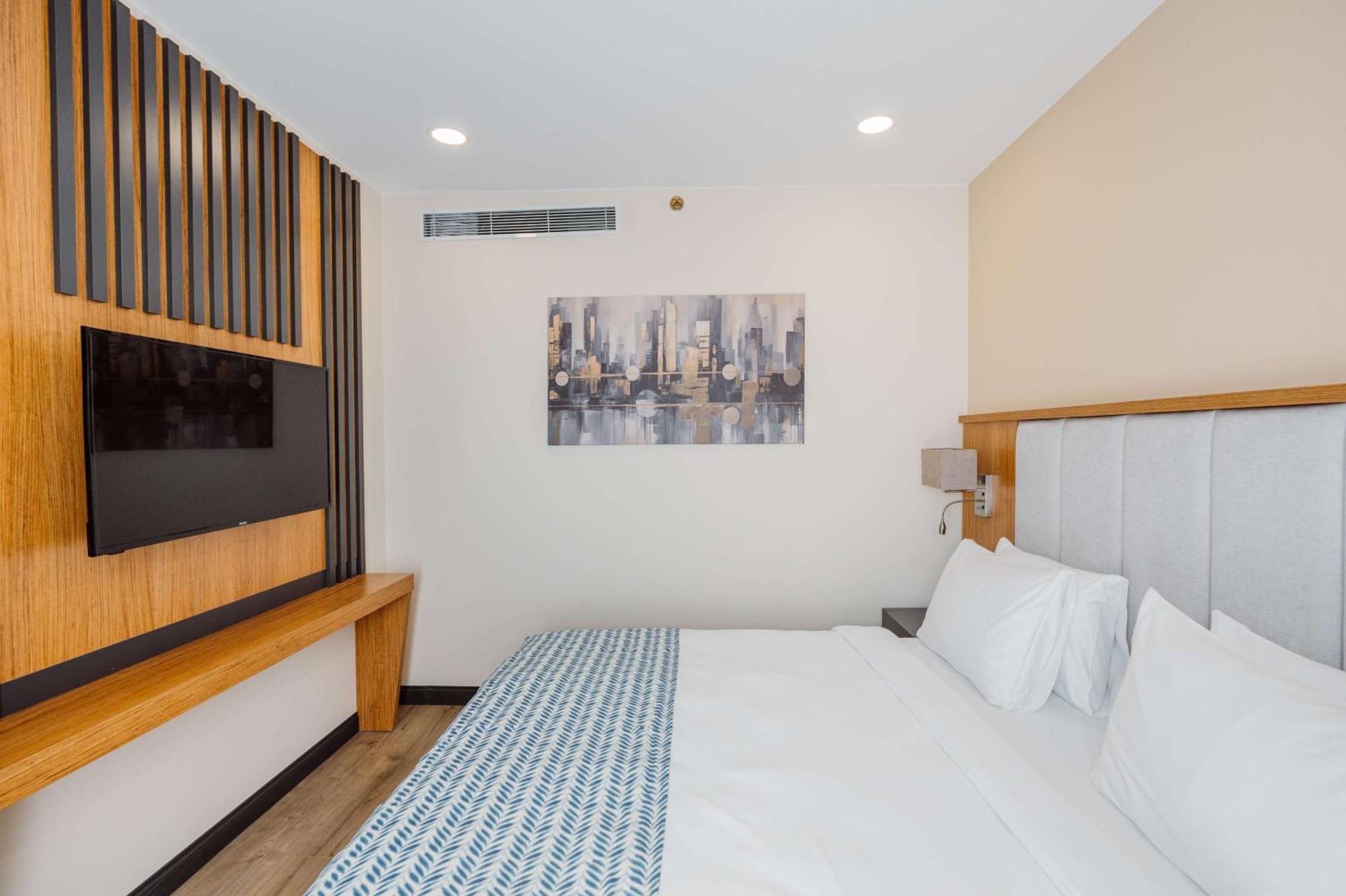 Best Western Plus באטומי מראה חיצוני תמונה