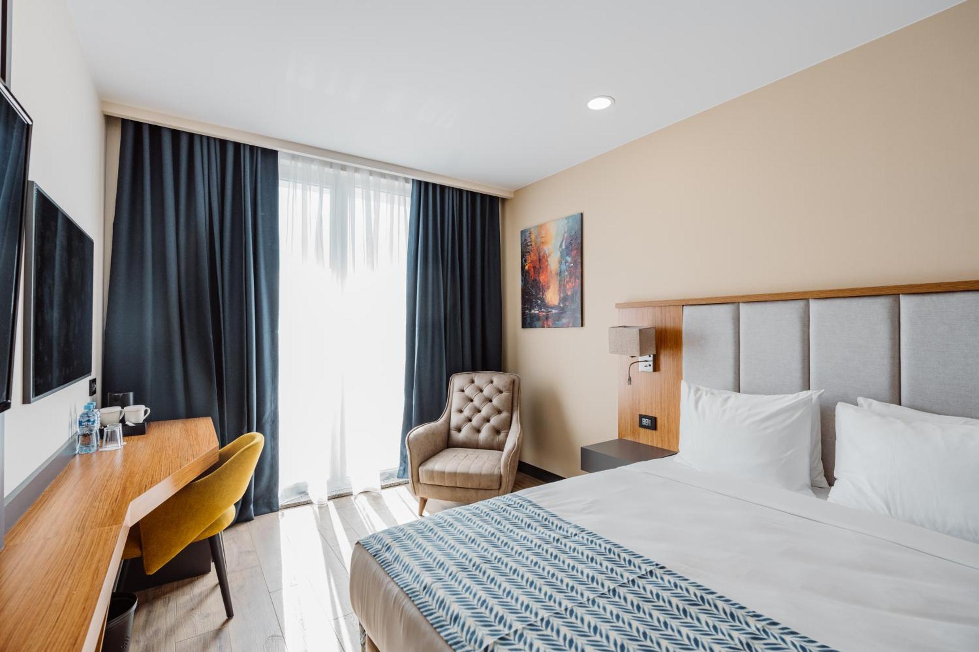 Best Western Plus באטומי מראה חיצוני תמונה