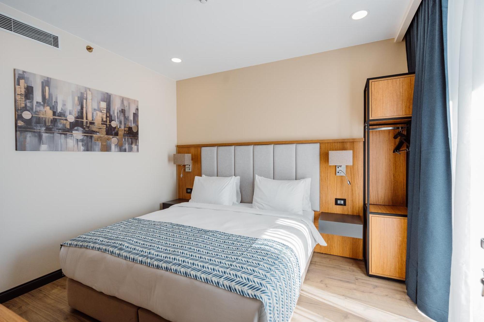 Best Western Plus באטומי מראה חיצוני תמונה