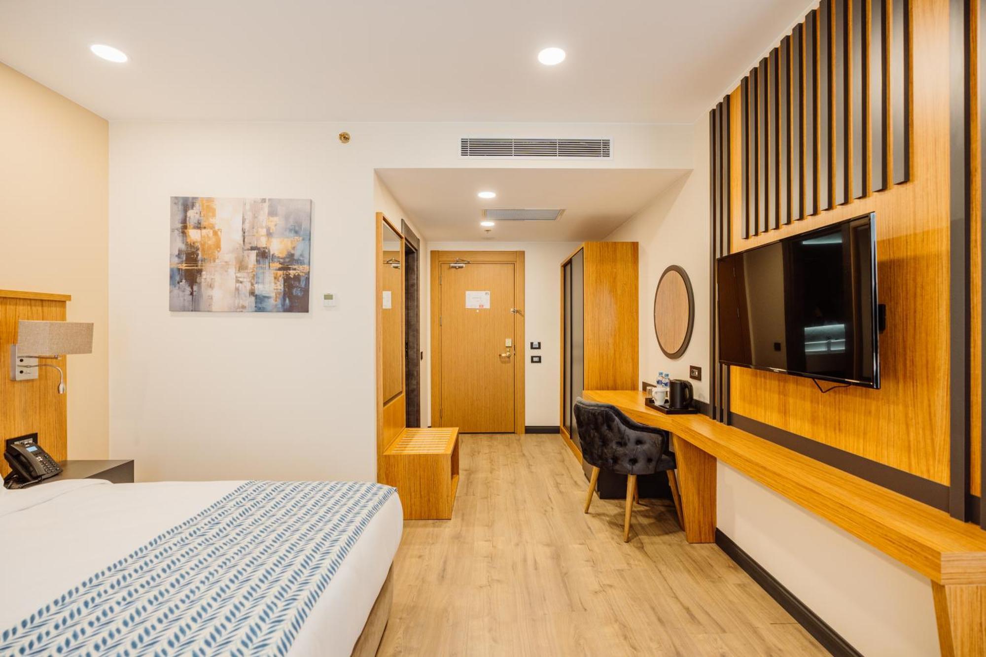 Best Western Plus באטומי מראה חיצוני תמונה